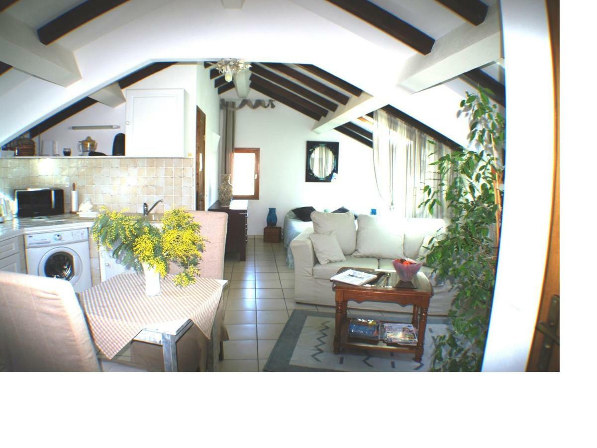 Studio Le Petit Nid D'Amour Meuble Tourisme 3 Etoiles Poggio Santa-Lucia-di-Tallano Bagian luar foto